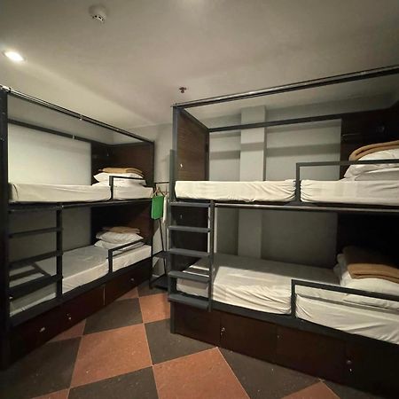 Cerca Hotel Balabag  エクステリア 写真