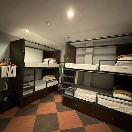 Cerca Hotel Balabag  エクステリア 写真