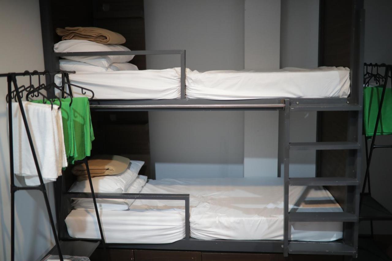 Cerca Hotel Balabag  エクステリア 写真