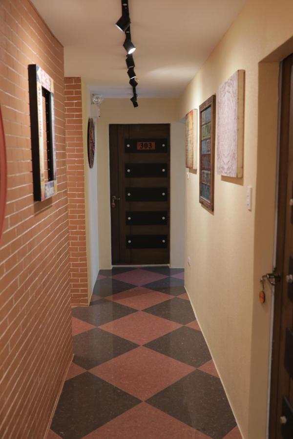Cerca Hotel Balabag  エクステリア 写真